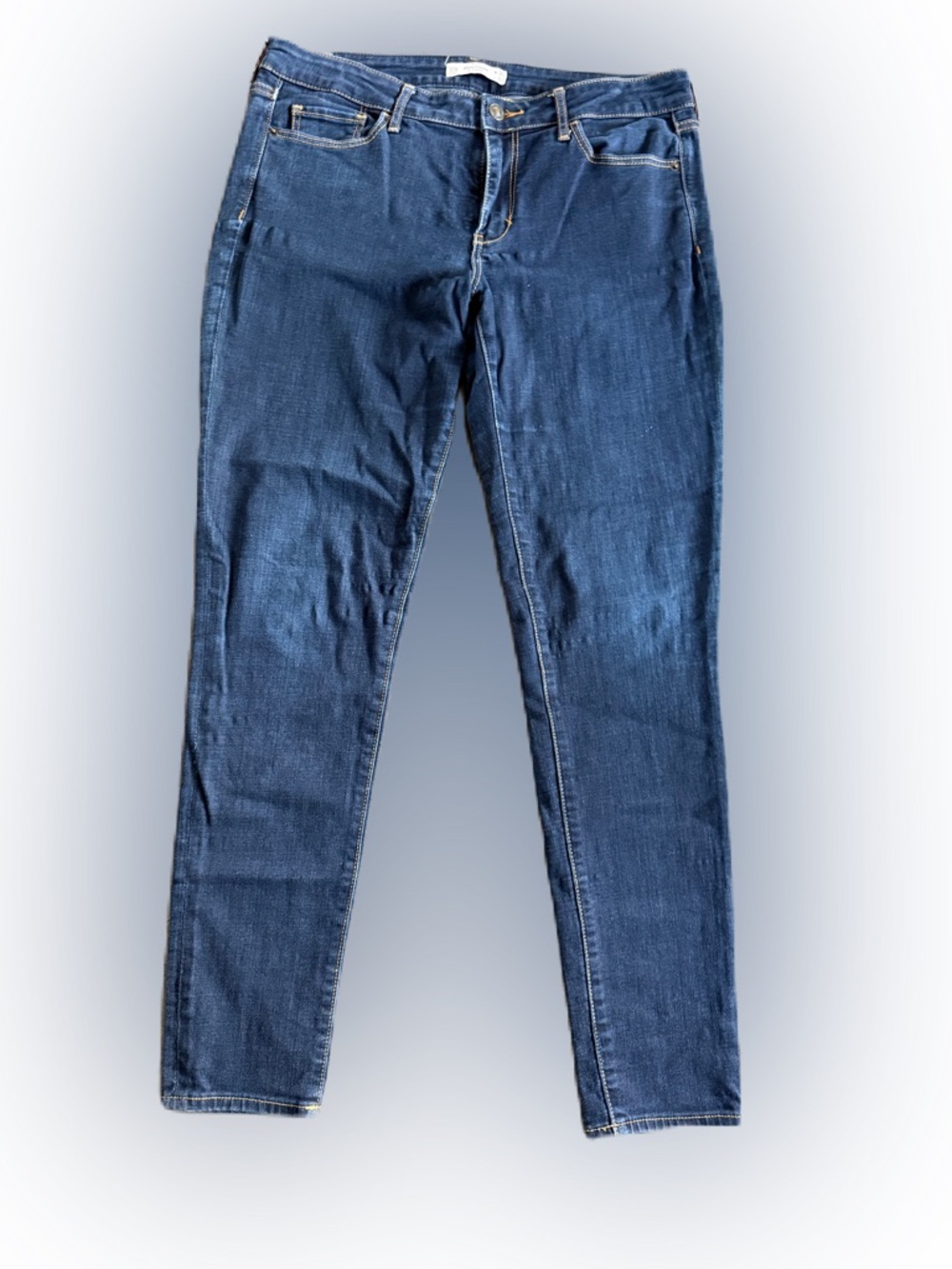 Abercrombie & Fitch Women’s Dark Wash Jeans. Size 10R